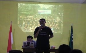 Pembicara seminar Puji Setya Sunarka, SE, M.Si